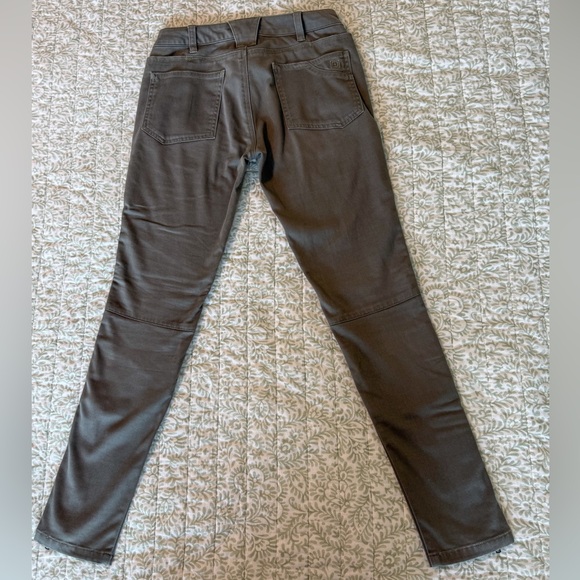 5.11 Tactical Women's Wyldcat Pants with Ankle Zippers Olive Green Size 0 (25) - Picture 3 of 7